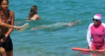 France: Après le non au burkini, la plage de Cannes refuse le voile France: Après le non au burkini, la plage de Cannes refuse le voile