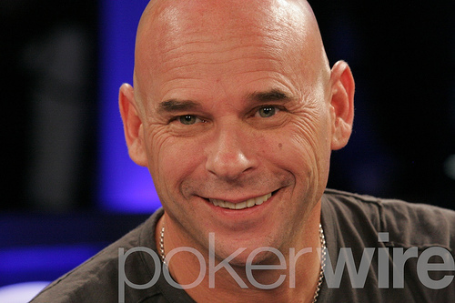 Guy Laliberté recevra son doctorat honorifique de l'Université Laval dimanche  Guy Laliberté recevra son doctorat honorifique de l'Université Laval dimanche