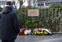 Charlie Hebdo et Hyper Cacher: sobres commémorations à Paris Charlie Hebdo et Hyper Cacher: sobres commémorations à Paris