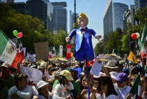 Mexique: des milliers de manifestants contre Trump et son mur