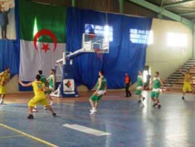 Tizi-Ouzou : une dizaine de joueurs de Basketball victimes d’une intoxication alimentaire Tizi-Ouzou : une dizaine de joueurs de Basketball victimes d’une intoxication alimentaire