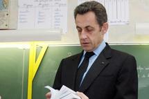 Sarkozy espère renouer avec les enseignants et les jeunes Sarkozy espère renouer avec les enseignants et les jeunes