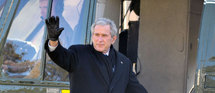 Bush fait ses adieux et donne des conseils à Obama Bush fait ses adieux et donne des conseils à Obama