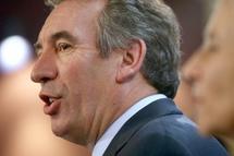 François Bayrou votera la motion de censure du PS contre le gouvernement