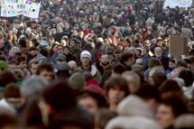Mobilisation massive contre le gouvernement Mobilisation massive contre le gouvernement