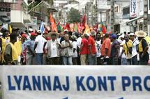 Guadeloupe : après onze jours de grève, le préfet appelle a rouvrir les stations