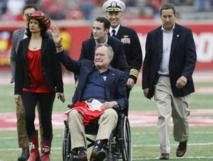 George Bush père hospitalisé pour une pneumonie bénigne