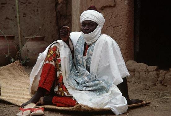 Les rebelles touaregs maliens déposent les armes Les rebelles touaregs maliens déposent les armes