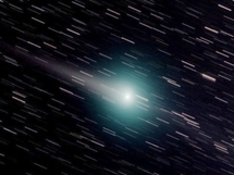La comète Lulin croise Saturne