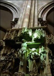 Dans la cathédrale de Strasbourg, le retour printanier du rayon vert Dans la cathédrale de Strasbourg, le retour printanier du rayon vert