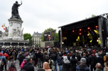 Au moins 2.000 personnes à un concert contre le FN à Paris Au moins 2.000 personnes à un concert contre le FN à Paris