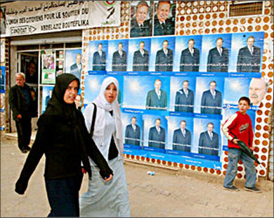 Les adversaires de Bouteflika contestent les résultats des élections Les adversaires de Bouteflika contestent les résultats des élections