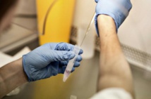 Pays-Bas: des bébés-éprouvettes réclament l'ADN de l'ex-directeur d'une banque de sperme Pays-Bas: des bébés-éprouvettes réclament l'ADN de l'ex-directeur d'une banque de sperme