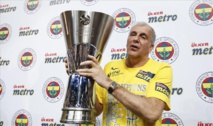 Obradovic: "Un sacre de champion d'Europe très spécial" Obradovic: "Un sacre de champion d'Europe très spécial"