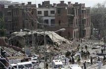Seize morts et 300 blessés dans un attentat à Lahore