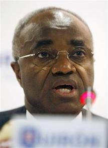 Le gouvernement gabonais dément la mort du président Omar Bongo Le gouvernement gabonais dément la mort du président Omar Bongo