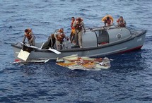Les premiers corps des victimes du vol AF447 rapatriés Les premiers corps des victimes du vol AF447 rapatriés