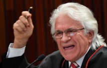 Brésil: le président Temer obtient un répit Brésil: le président Temer obtient un répit