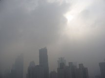 Climat: Les principaux pollueurs renoncent à diviser par 2 leurs émissions