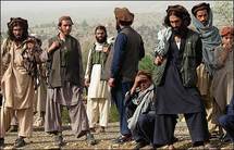 Les talibans attaquent des bâtiments officiels près de Kaboul Les talibans attaquent des bâtiments officiels près de Kaboul