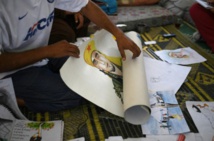 Un Syrien déplacé par les combats peint sa douleur Un Syrien déplacé par les combats peint sa douleur