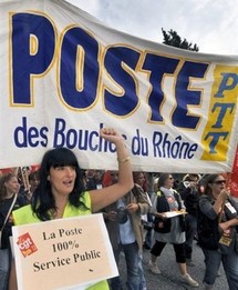 La Poste: Estrosi qualifie la journée d'action de "très peu significative"