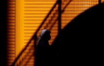 Hong Kong: des domestiques indonésiennes radicalisées par l'EI, selon une étude Hong Kong: des domestiques indonésiennes radicalisées par l'EI, selon une étude