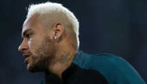 FC Barcelone : Neymar annonce son départ à ses coéquipiers FC Barcelone : Neymar annonce son départ à ses coéquipiers
