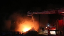 Espagne: Un incendie éclate près de l'aéroport de Barcelone