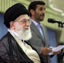 Ayatollah Ali Khamenei et Mahmoud Ahmadinejad
