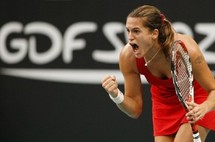 Amélie Mauresmo met un terme à sa carrière Amélie Mauresmo met un terme à sa carrière