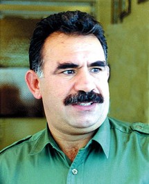 La Turquie affirme qu'Öcalan est traité comme les autres prisonniers La Turquie affirme qu'Öcalan est traité comme les autres prisonniers