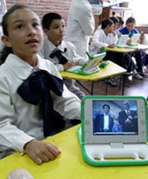 Réunion à Montevideo sur les statistiques relatives aux TIC dans l’éducation Réunion à Montevideo sur les statistiques relatives aux TIC dans l’éducation