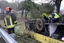 Italie: trois Français, dont un enfant, tués dans un accident d'autocar, Luc Chatel se rend sur place