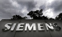 Loire: la direction de Siemens à Saint-Chamond retenue pour la nuit par des salariés