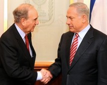 George Mitchell et Benjamin Netanyahu George Mitchell et Benjamin Netanyahu