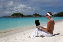 Avec internet, le tourisme virtuel précède le vrai voyage Avec internet, le tourisme virtuel précède le vrai voyage