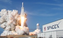 SpaceX s'apprête à lancer une nouvelle version de sa fusée Falcon 9 SpaceX s'apprête à lancer une nouvelle version de sa fusée Falcon 9
