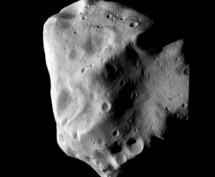 "Succès spectaculaire" du survol de l'astéroïde Lutetia par Rosetta, selo l'ESA