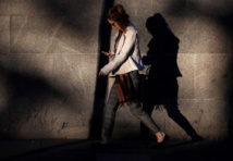 Les "smartphones" interdits à l'école à la rentrée en France Les "smartphones" interdits à l'école à la rentrée en France