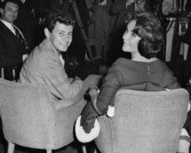 Eddie Fischer et son épouse Elizabeth Taylor Eddie Fischer et son épouse Elizabeth Taylor