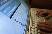 Les lycéens tweetent, le robot correcteur d'orthographe veille