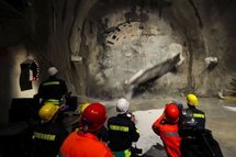 Alpes suisses: percement réussi du plus long tunnel du monde