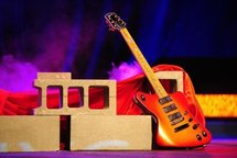 Gibson lance une nouvelle guitare électrique bourrée d'électronique Gibson lance une nouvelle guitare électrique bourrée d'électronique