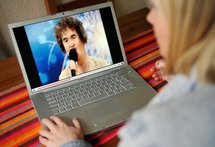 Bouleversé par la crise du disque, le vidéoclip revit sur internet Bouleversé par la crise du disque, le vidéoclip revit sur internet