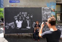 Le batteur d'AC/DC condamné pour 27 grammes de cannabis en Nouvelle-Zélande Le batteur d'AC/DC condamné pour 27 grammes de cannabis en Nouvelle-Zélande