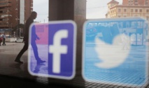 L'UE s'impatiente et menace Facebook et Twitter de sanctions