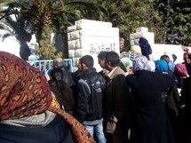Tunisie: flambée de mécontentement contre le chômage des jeunes Tunisie: flambée de mécontentement contre le chômage des jeunes
