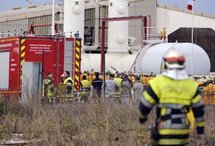 Explosion dans une usine des Bouches-du-Rhône: un mort et un blessé Explosion dans une usine des Bouches-du-Rhône: un mort et un blessé
