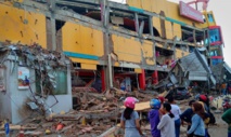 Indonésie: Près de 400 morts après le séisme et le tsunami des Célèbes